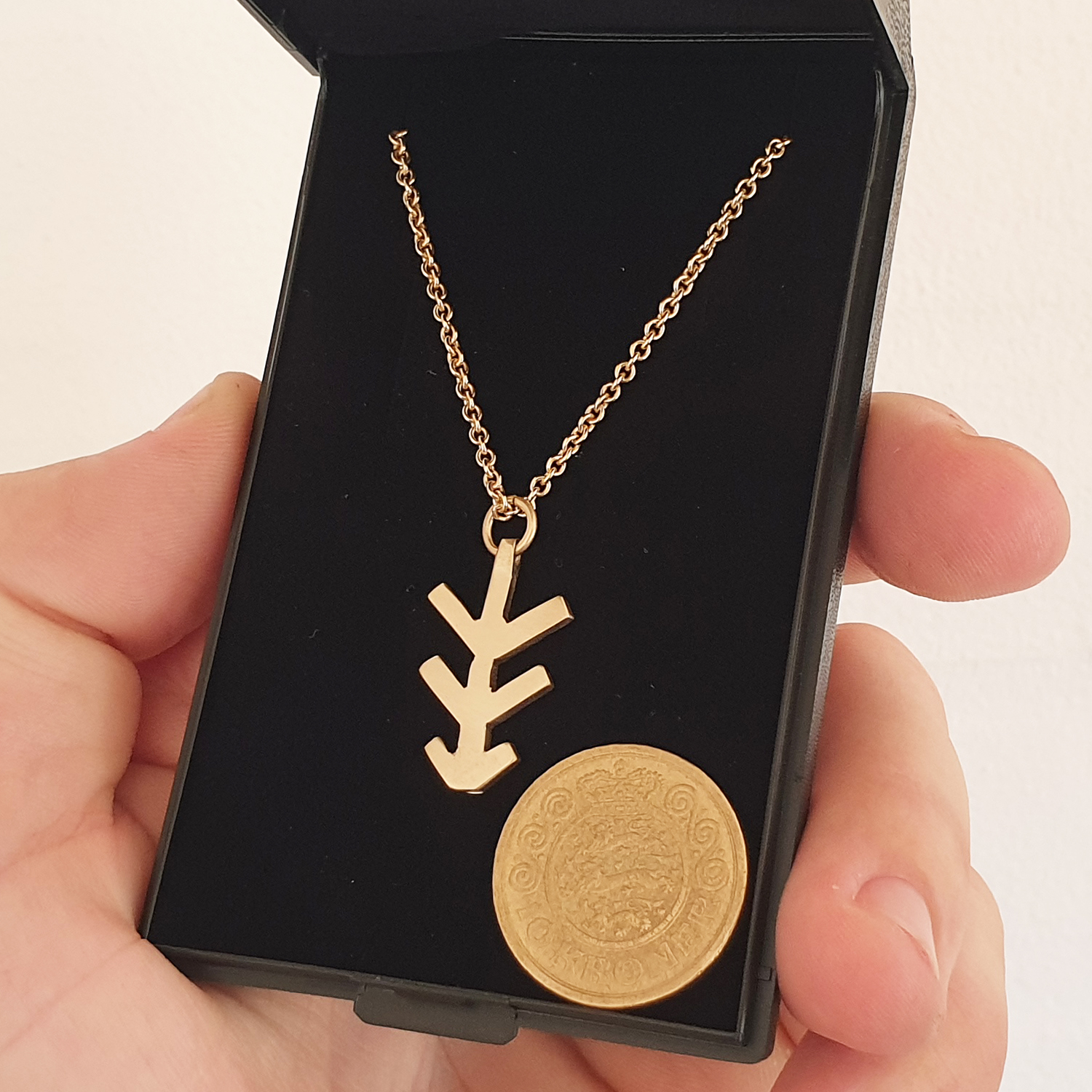 Tree, Pendant necklace